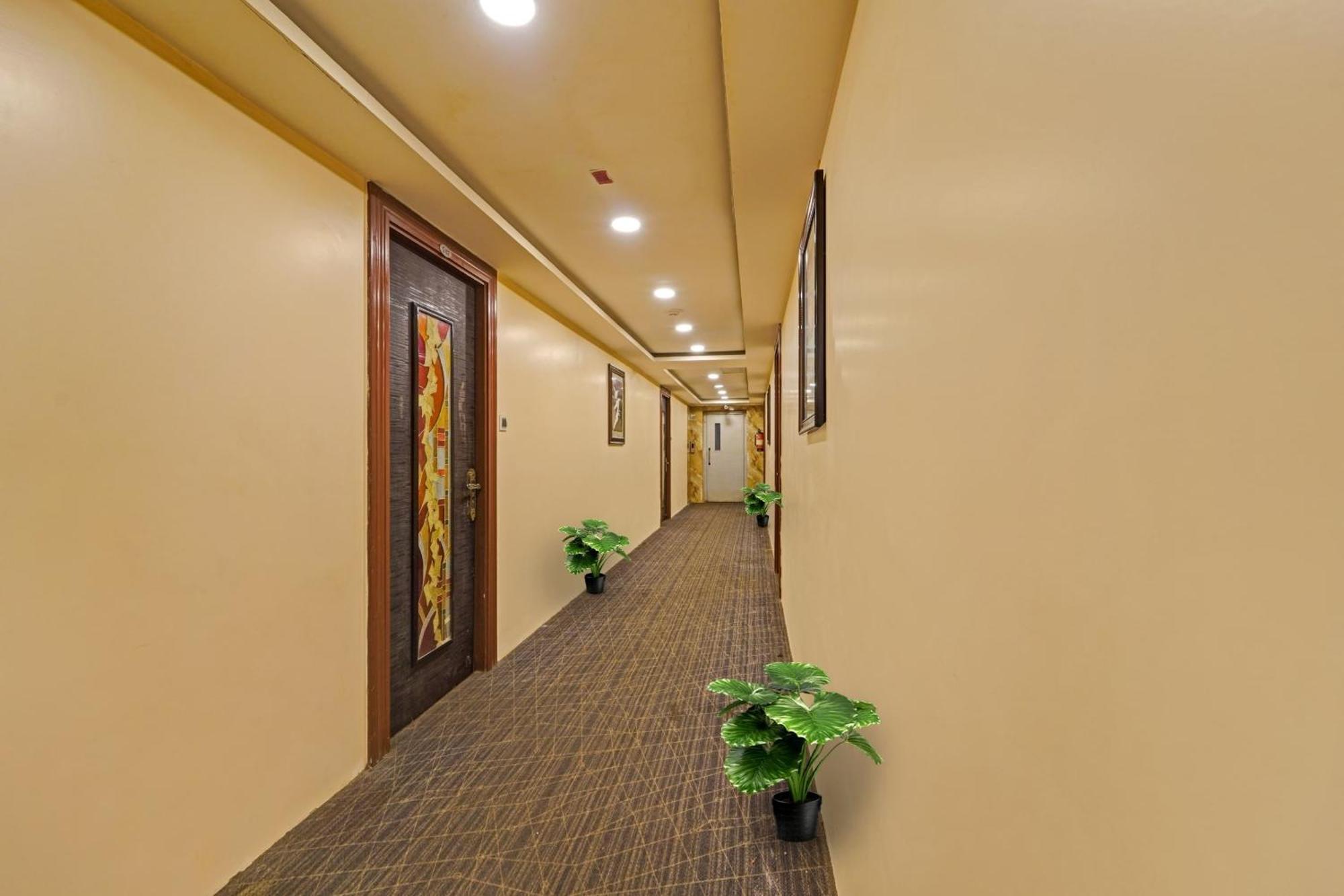 Townhouse Anna Salai Hotell Chennai Eksteriør bilde
